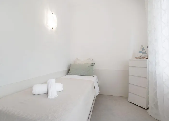 Oasis 38 Pool E Balcony I Immobilux Apartament