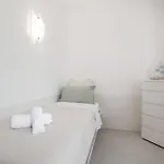 Oasis 38 Pool E Balcony I Immobilux Apartman