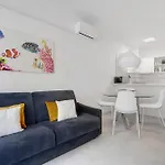 Oasis 38 Pool E Balcony I Immobilux * ليدو دي يسولو