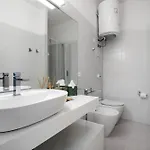 Oasis 38 Pool E Balcony I Immobilux ليدو دي يسولو