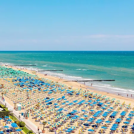 Oasis 38 Pool E Balcony I Immobilux Apartamento