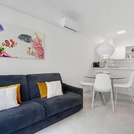 Oasis 38 Pool E Balcony I Immobilux * Lido di Jesolo